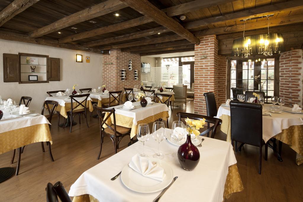 Hosteria Del Mudejar Avila Velayos Buitenkant foto